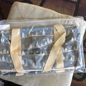 NWT Medium Utility Tote by thirty-one